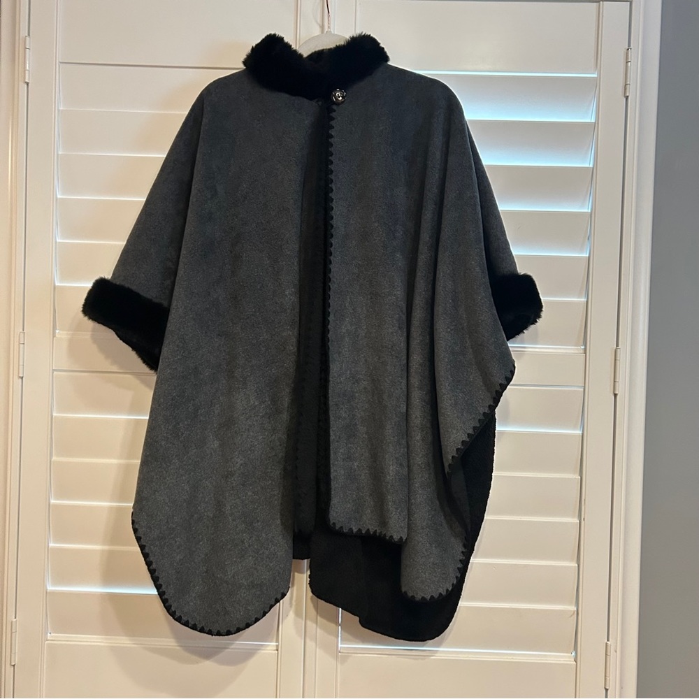 Cofradia Vintage Wool Cape Black Grey Size Medium